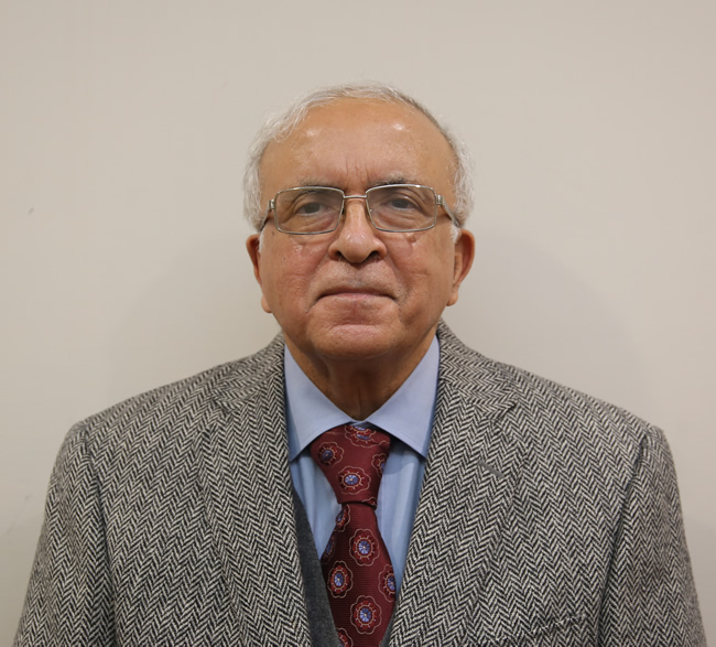 Prof. Dr. Arif Qayyum Khan