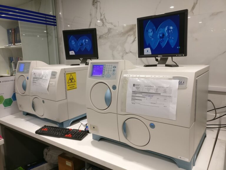 VITEK-2-system